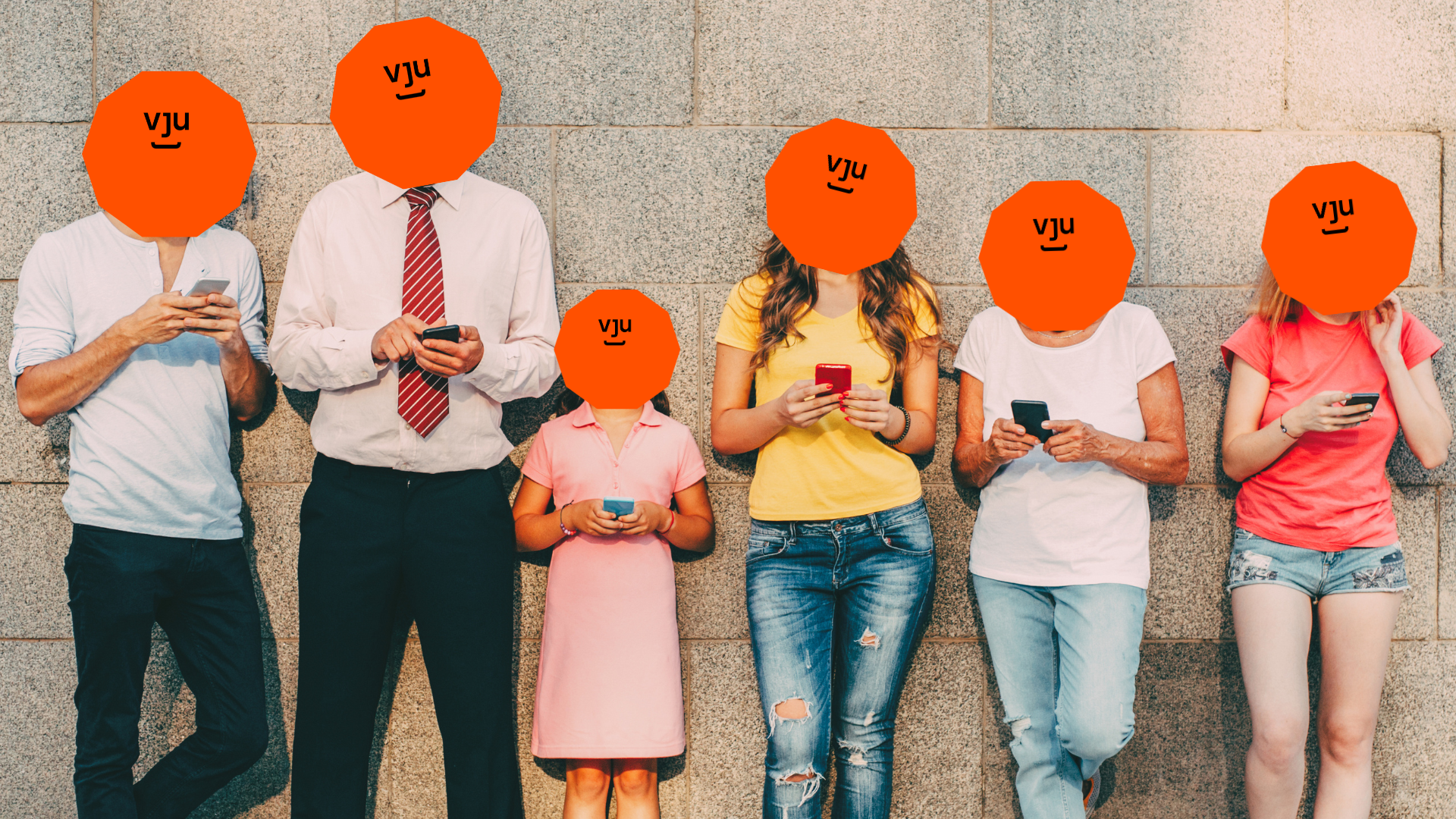 Människor som kollar på mobilen, olika åldrar och blandat killar och tjejer.