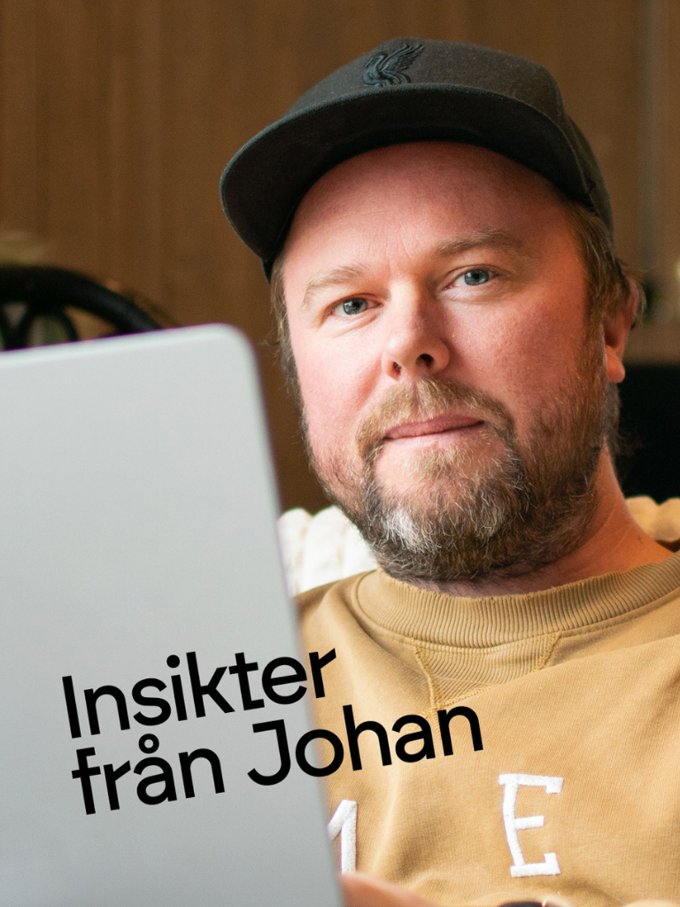 Johan från Vju med en dator.
